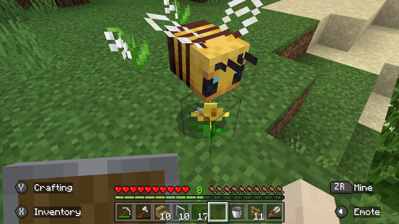 A Minecraft bee.